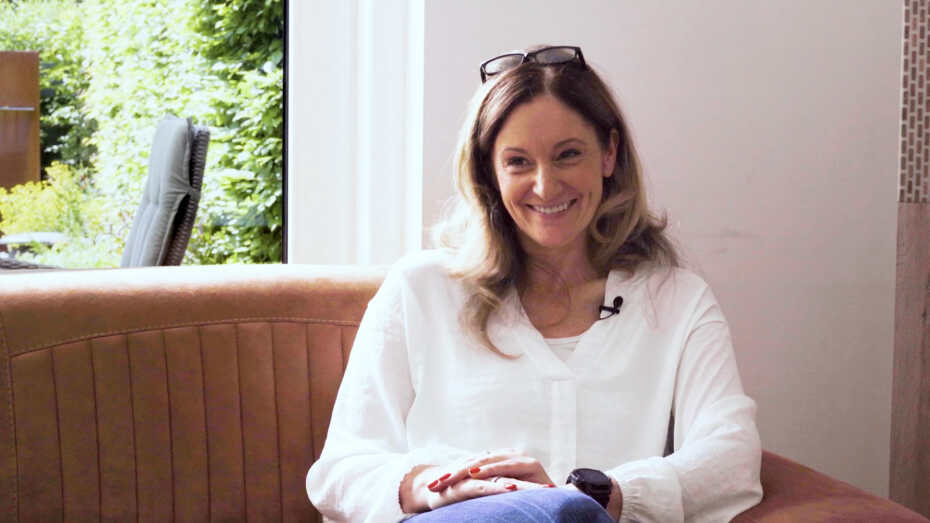 Plakatmotiv mit Typografie und Grafik